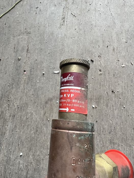 Regulator de presiune pentru condensare Danfoss