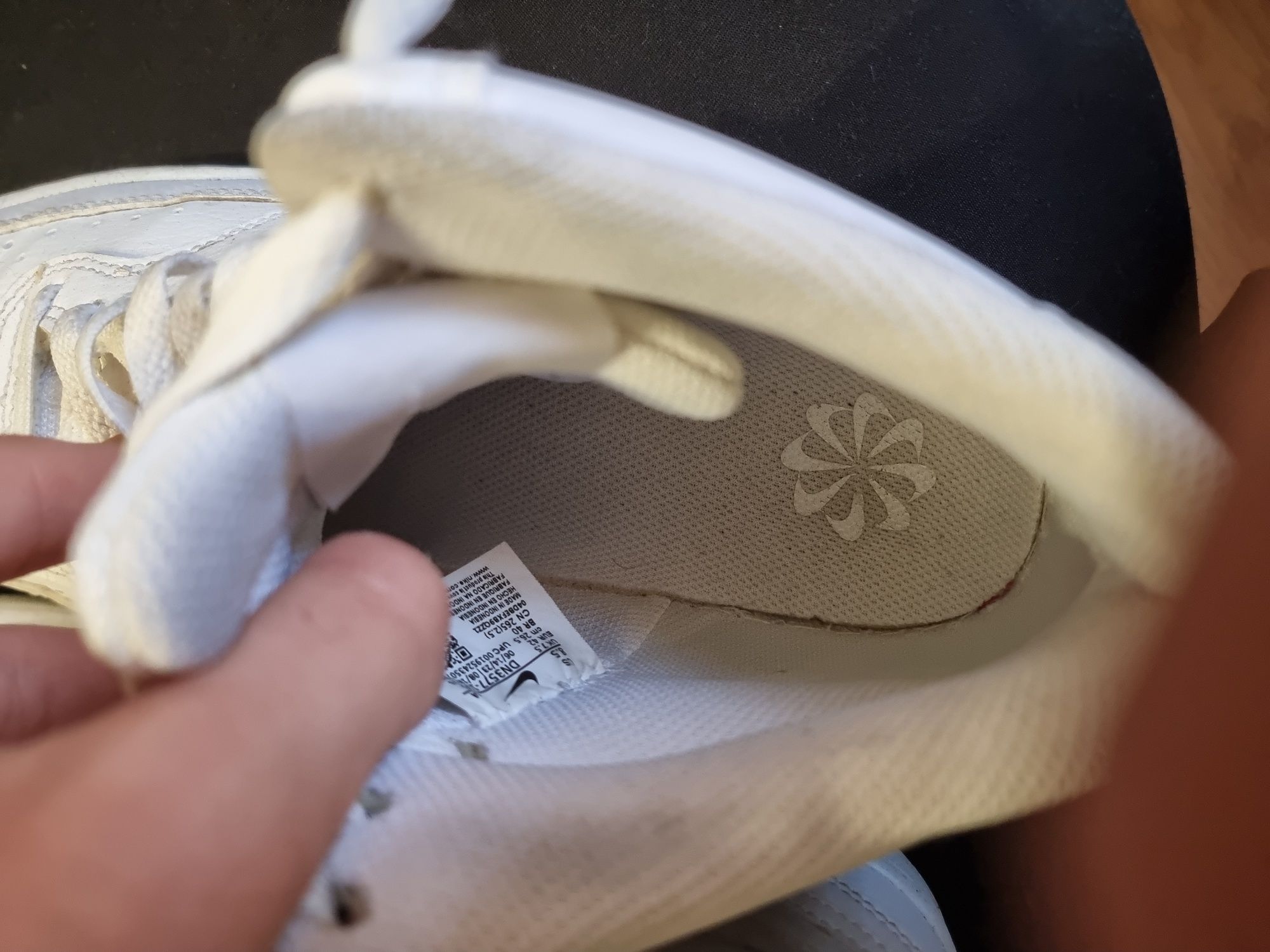 Vând Court Vision White Mid