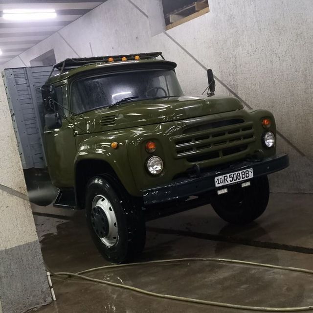 Zil 130 dlenamer