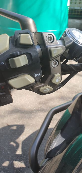 Vand/Schimb Moto Zontes 310