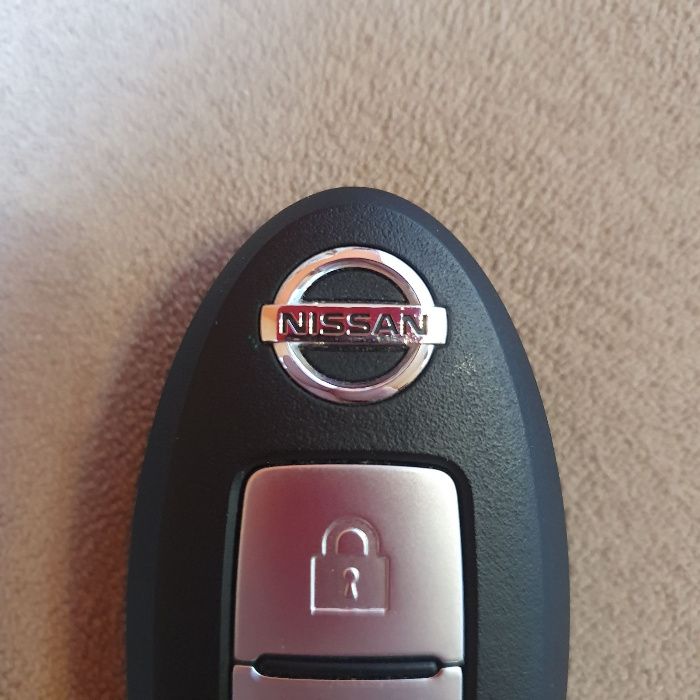Ключ за лек автомобил Нисан модел след 2015г.