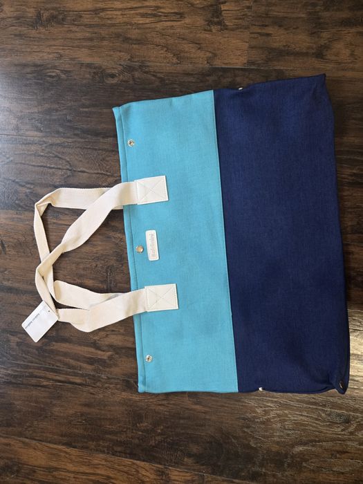 Geanta plaja noua cu eticheta Baldinini