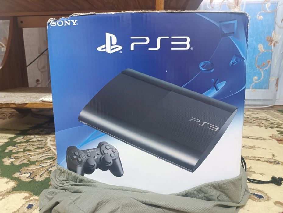 Продам PlayStation 3 .