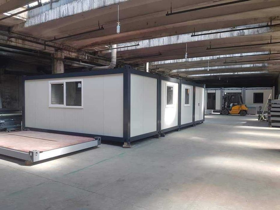 Containere moderne pe structura metalica si panou, pret avantajos
