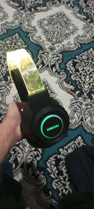 Продою Наушники оригинал самсунг