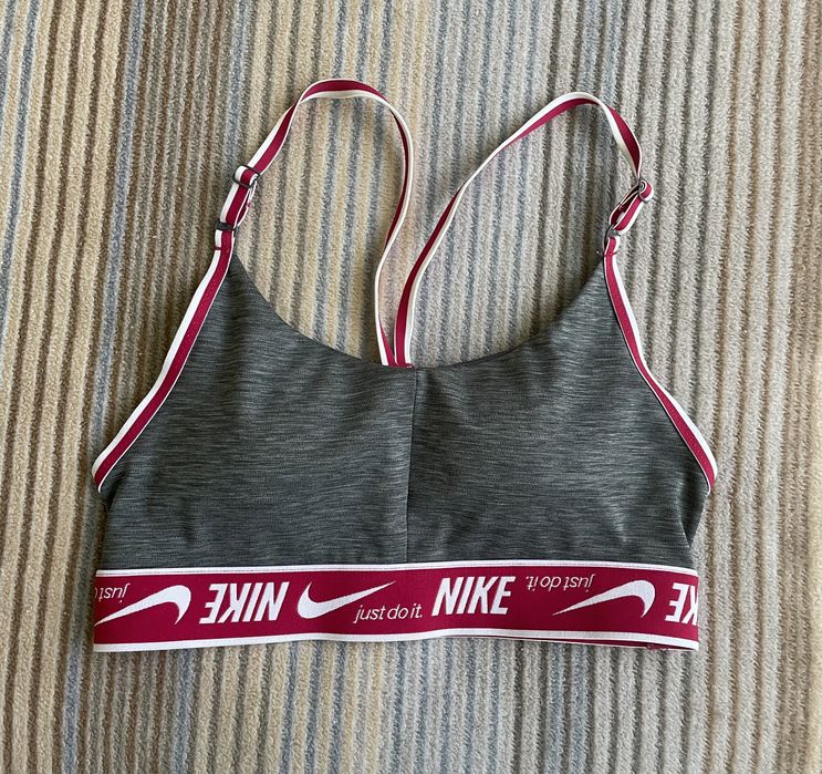 Спортни бюстиета adidas, nike, guess