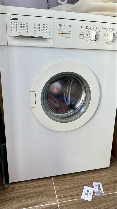 Продам стиральную машину