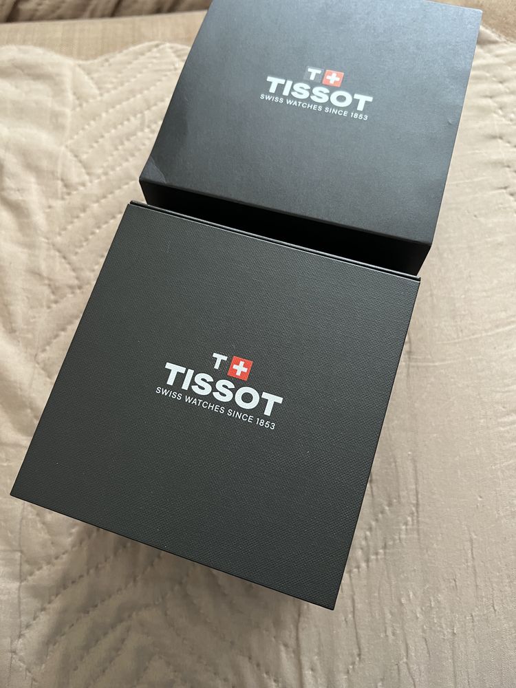 Чисто НОВ Tissot Gentleman XL 72h 43mm Пълен пакет