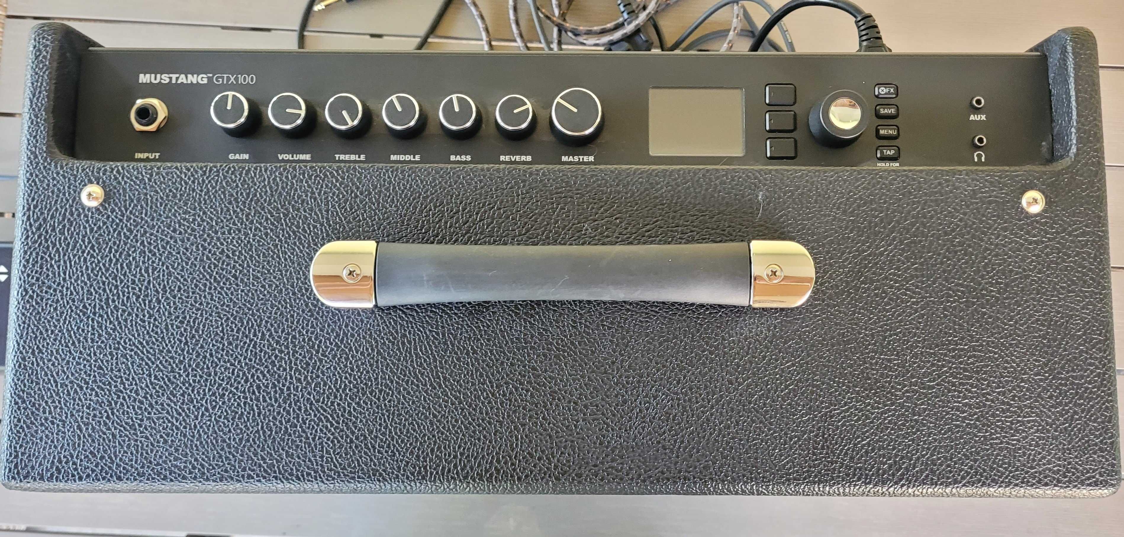 Vând modelling amp Fender Mustang GTX100 pentru chitară electrică