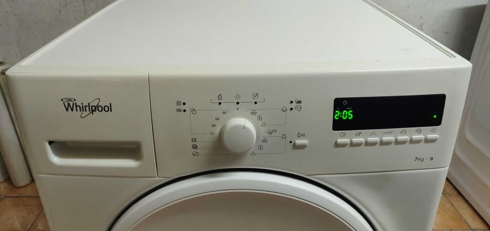 Masina de Uscat haine Whirlpool de 7 kg