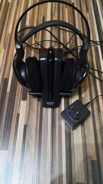 Vand casti Sony TMR-AF850R deosebit de frumoase