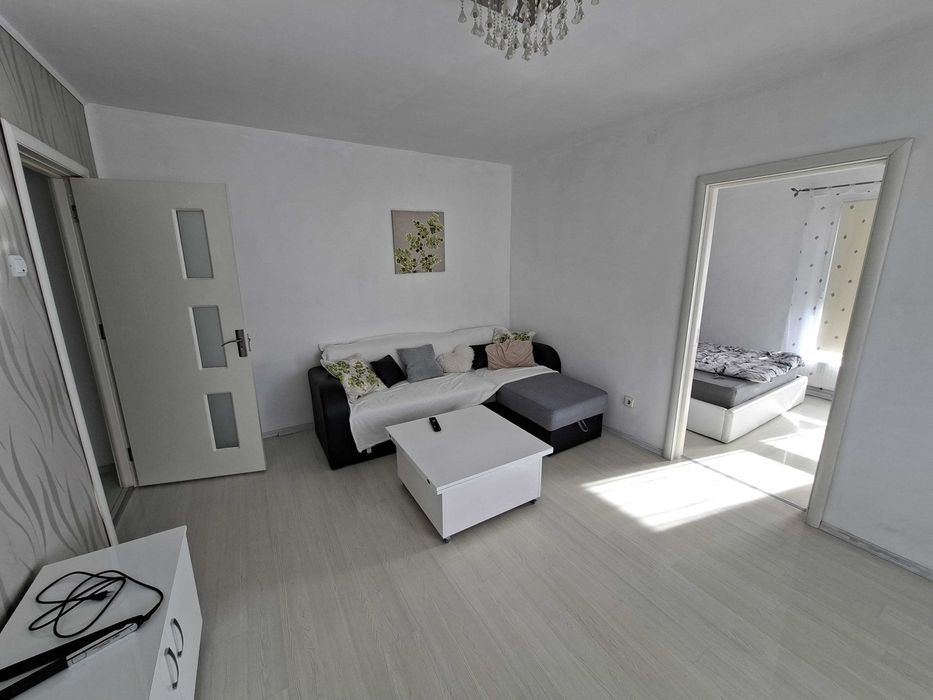 De închiriat – apartament 2 camere modern, complet mobilat – Uranus