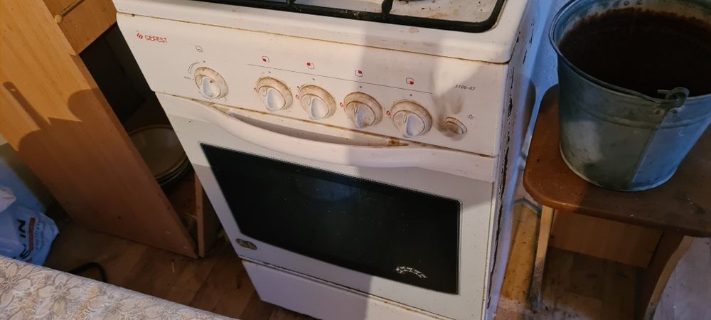 Продажа газовой плиты.