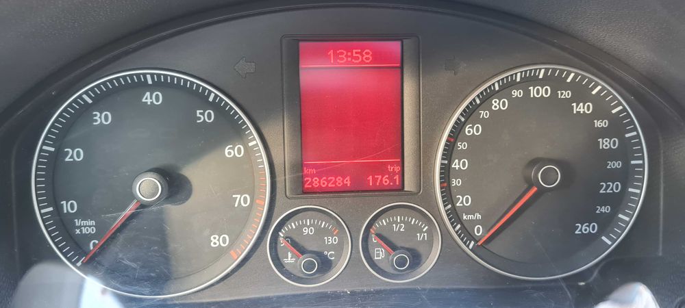 Vand Golf 5 1.6 benzina FSI