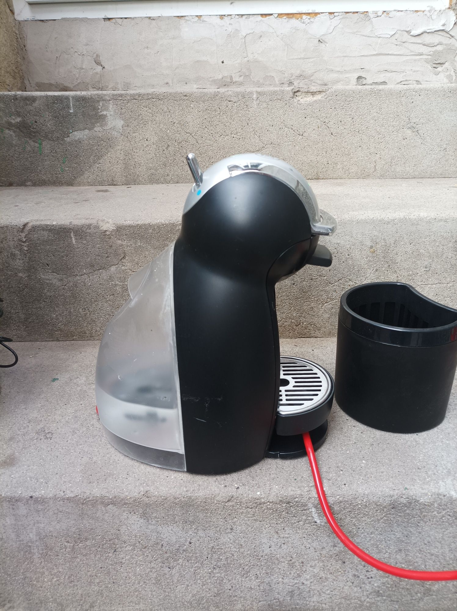 Кафемашина Nescafe Dolce Gusto Genio 2