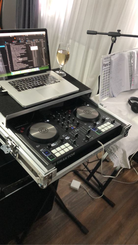 DJ pentru Evenimente private!