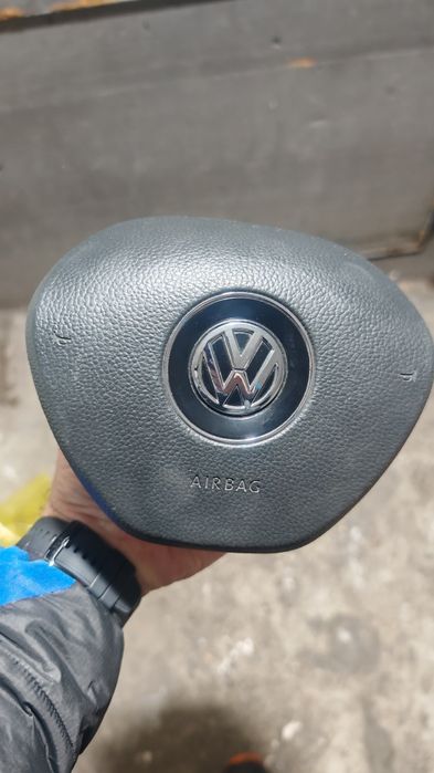 Volan cu comenzi + airbag VW Passat B8