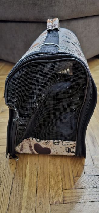 Продаётся б/у переноска для кошек