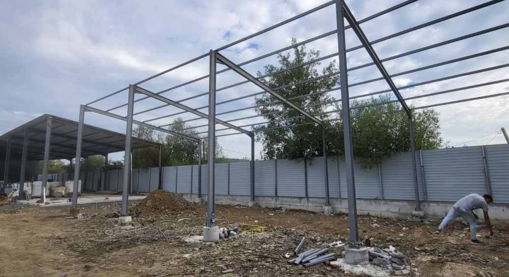 Vand hala metalica de 12 m x40 m x4 m la reducere