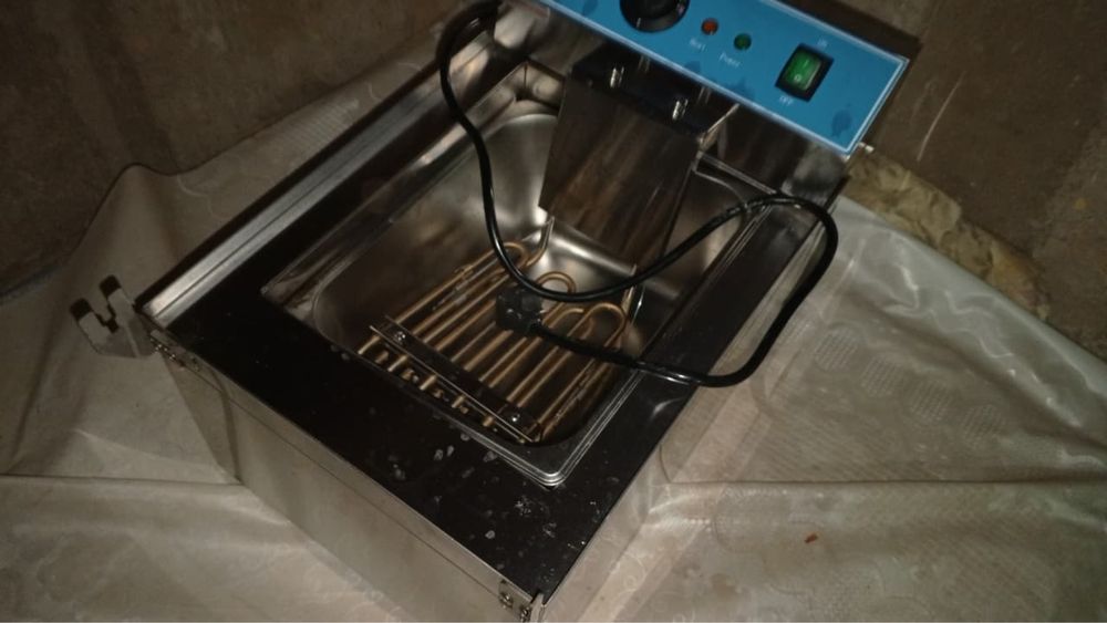 Фритюрница  новая продам