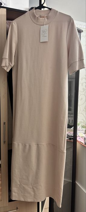 Новое платье 44,46 размер-10.000 тенге