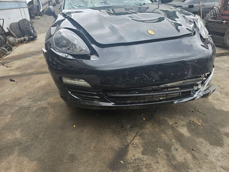 Dezmembrez Porsche Panamera 4 3.6 M4640 220KW an 2011