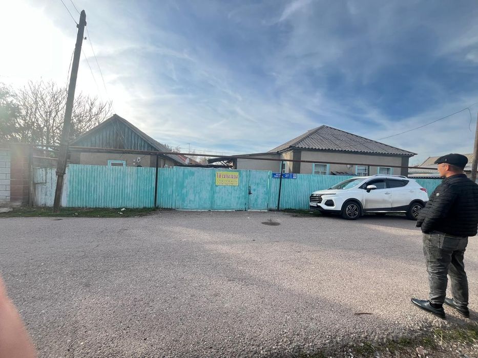 Үлкен уи 3 бөлмелі времянкасы бар барлык жағдайы жасалған