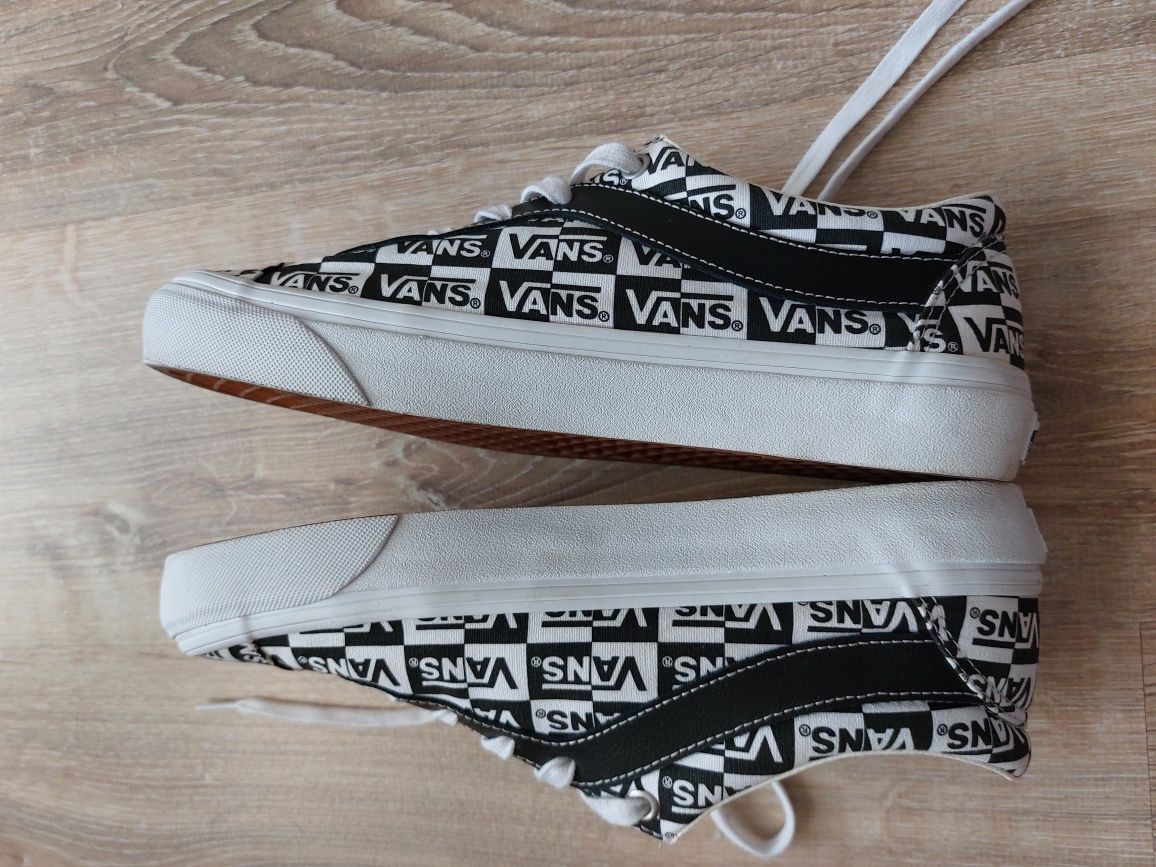 Обувки VANS ultracush lite