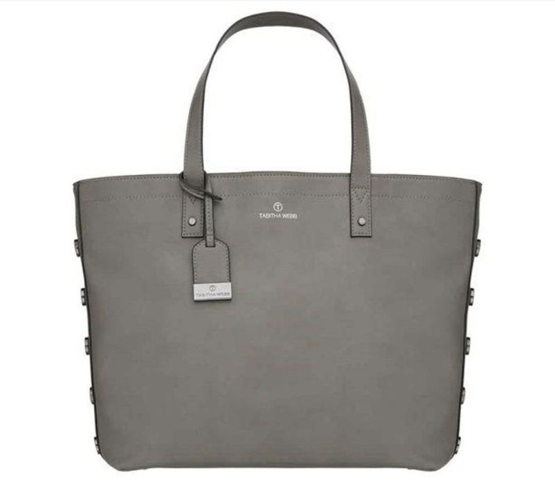 Geanta T by Tabitha Webb, designer britanic