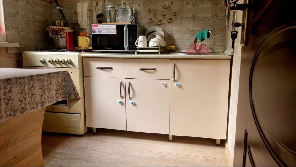 Квартира 2/2/4 массив Ялангач
Ориентир: Семейная поликлиника № 7