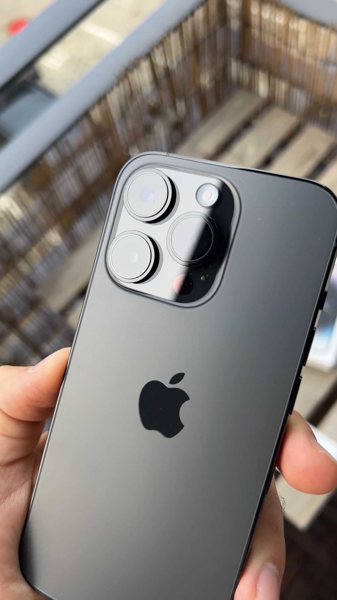 Iphone 14 pro max black 85%  128GB Ideal