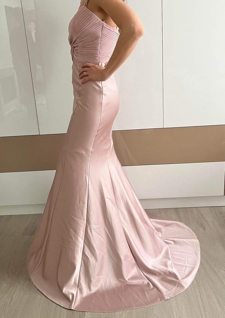 Rochie eleganta roz