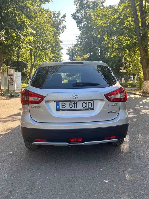 DE VANZARE Suzuki SX4 S-Cross 1.4i
