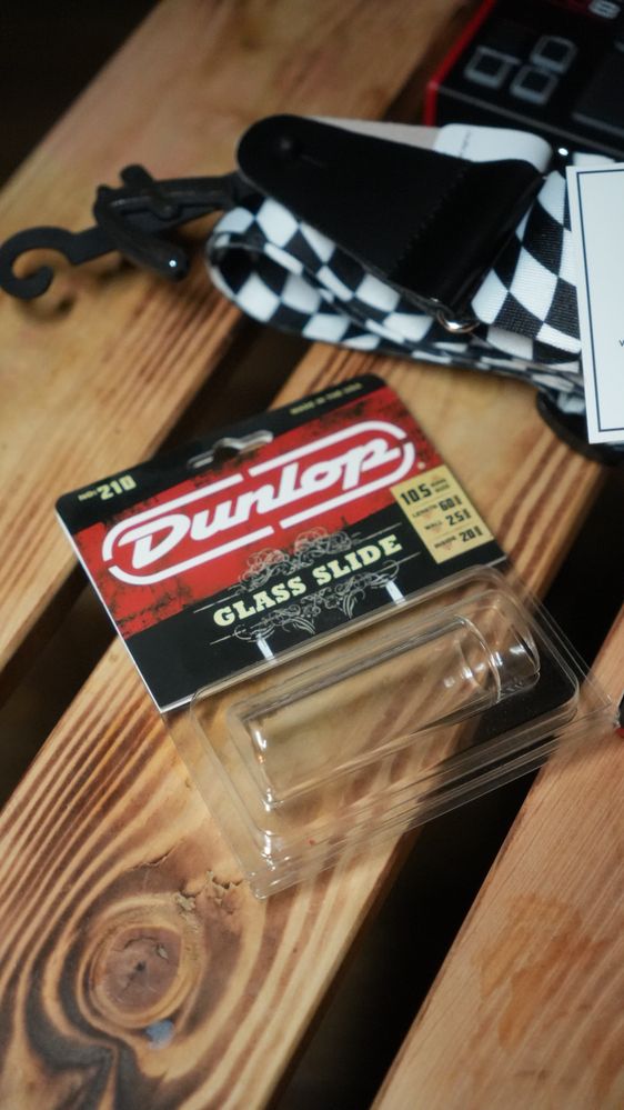 Fender Akai Dunlop