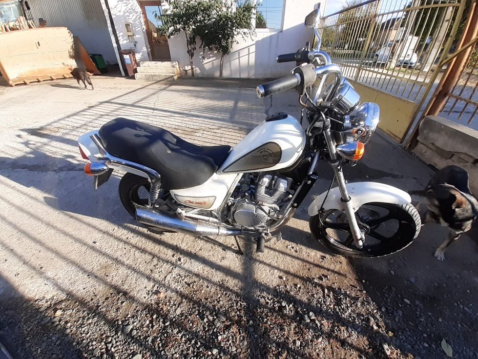 Chopper hyosung 125 schimb cu ATV sau remorcă
