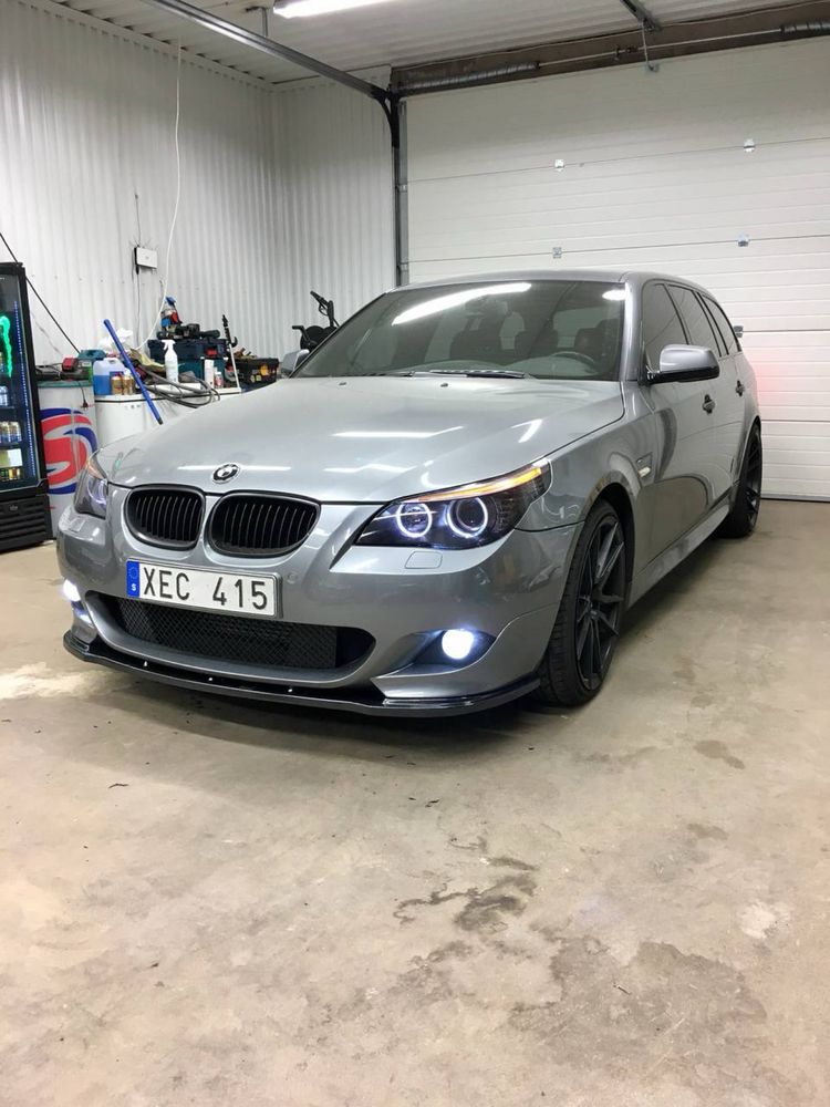 FIBRA !! Lip prelungire Buza bara fata BMW E60 E61 Maxton M pachet