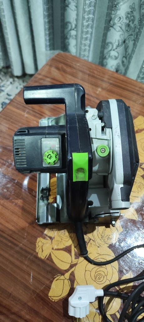 FESTOOL Дисковый фрезер Festool pf1200e