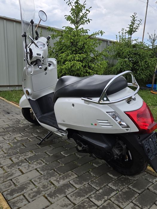 Scuter Kymco Like 49 cm³ – Fără permis! – Iași