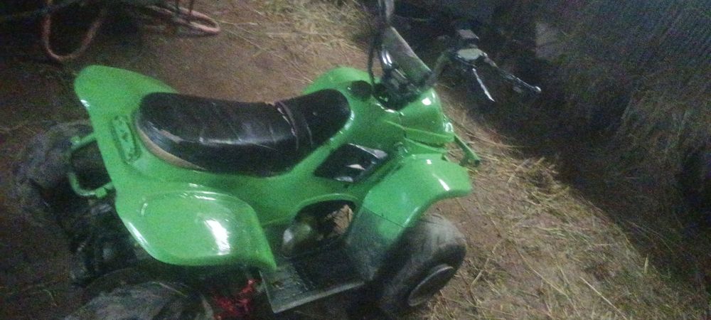 Vand atv 110cc nu da scânteie