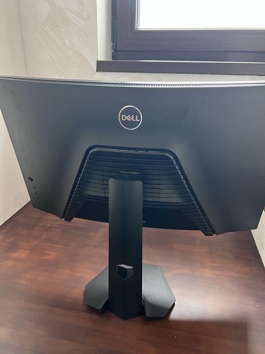 Monitor 27 inch 144 hz curbat dell g-sync
