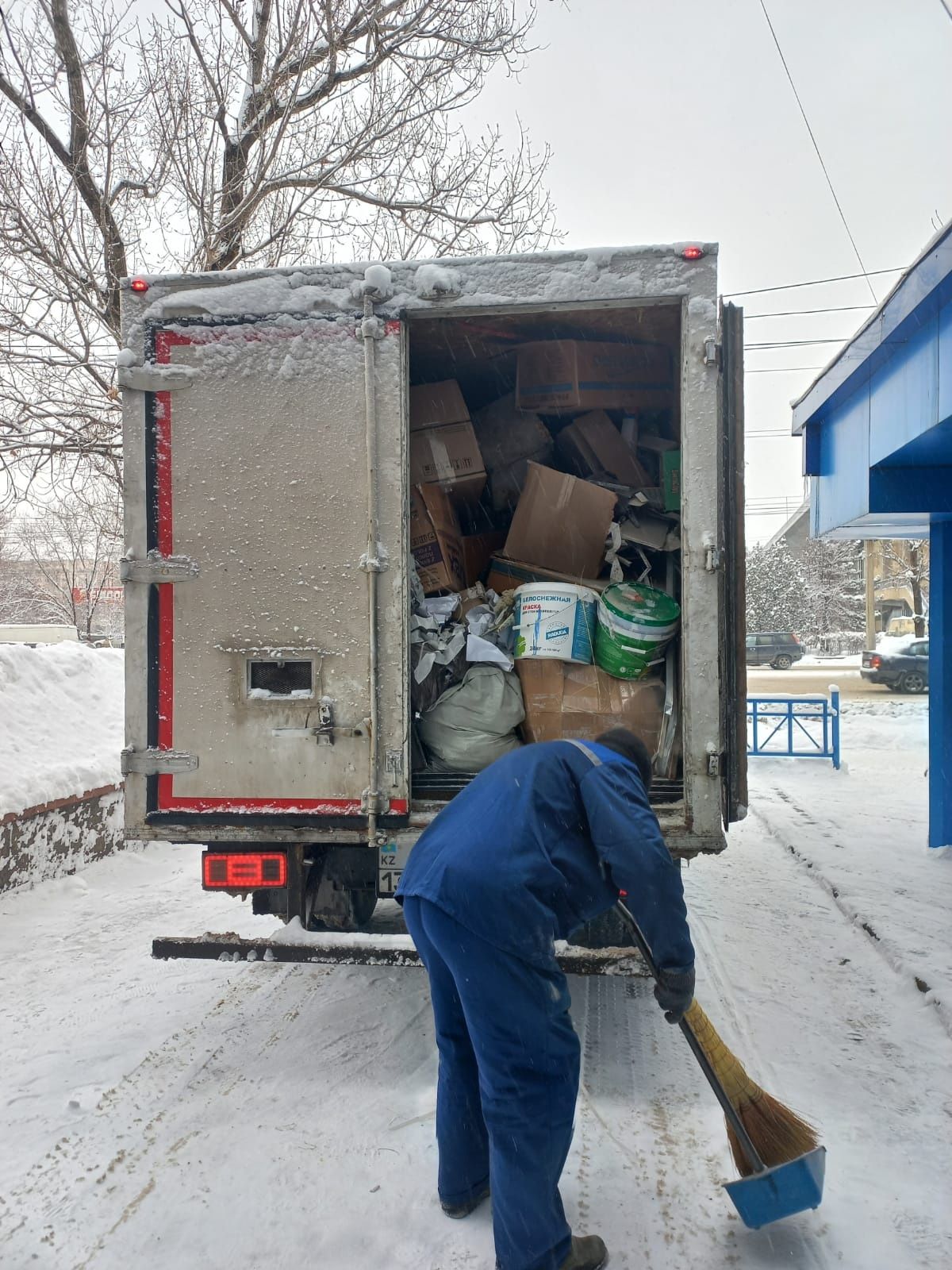 Вывоз строительного мусора ГАЗЕЛЬ, КИТАЕЦ 5 тонн ВЫВОЗ МУСОРА алматы