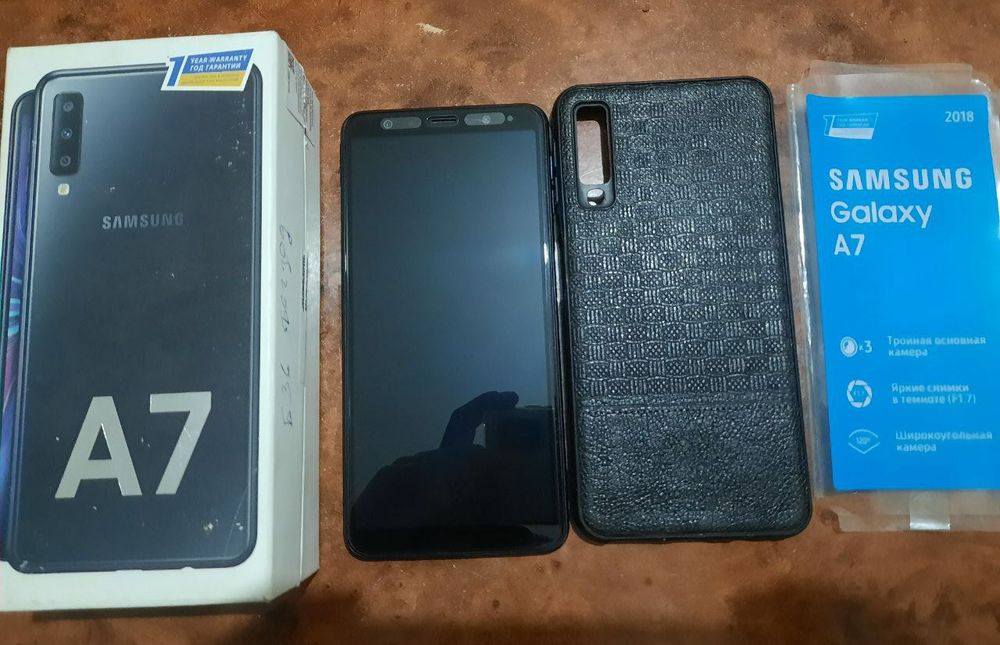 Samsung a7 2018  4/64 gb