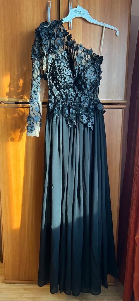 Vand rochie lunga neagra