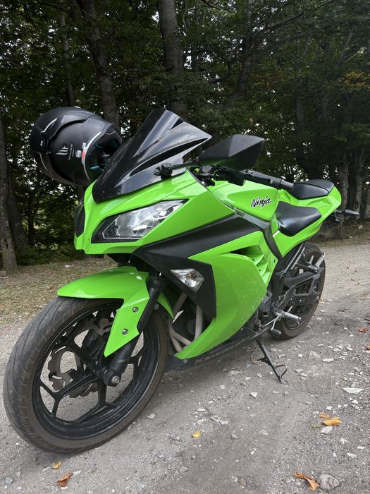Kawasaki ninja 300