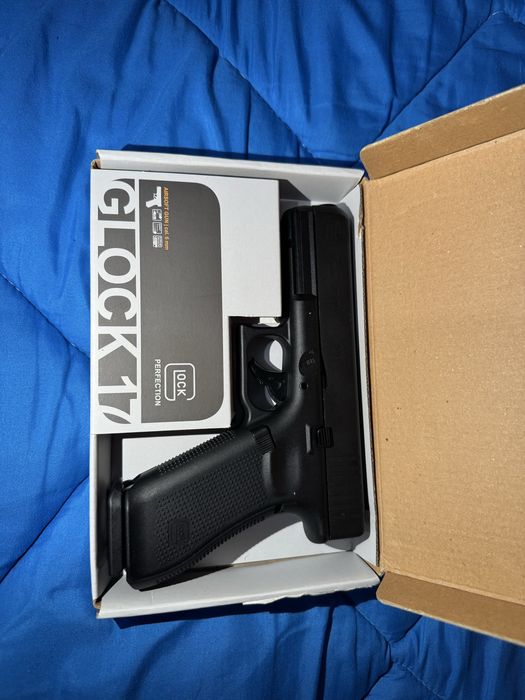 Replici pistoale airsoft