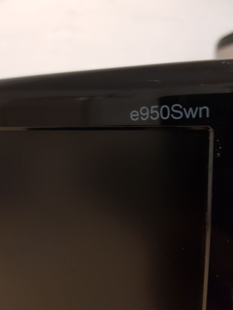 Монитор AOC e950Swn Led 18.5' 1366x768 D-Sub VGA