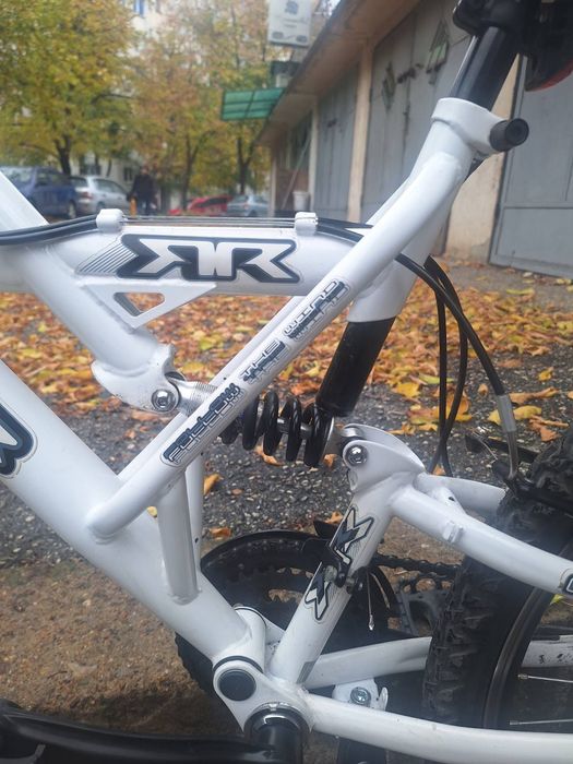 Продавам планински велосипед RKS Reactor