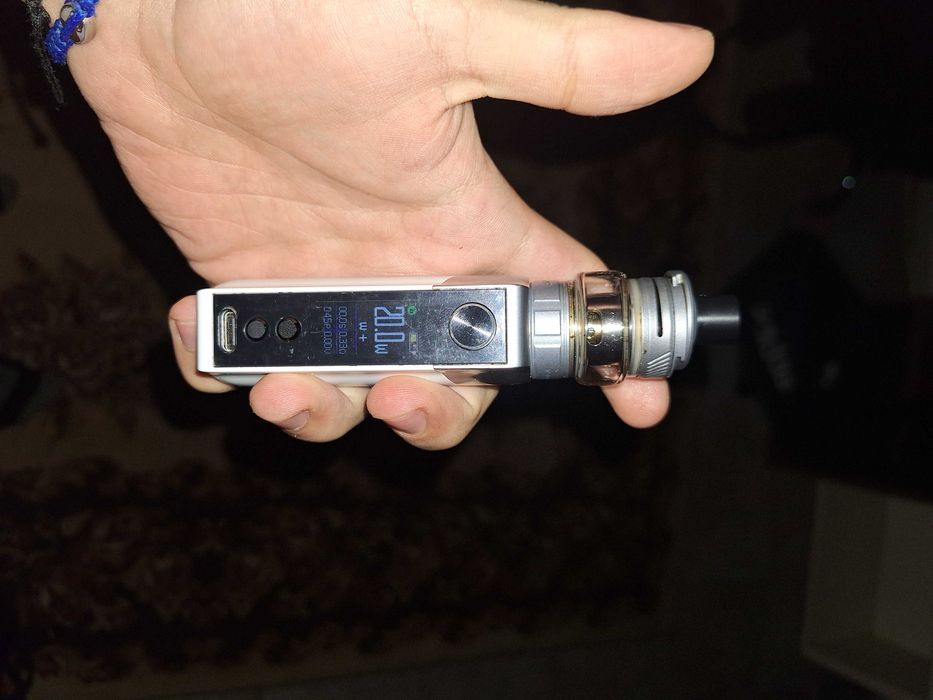 Vand Vape profesionist Coolfire z60 fara lichid!!