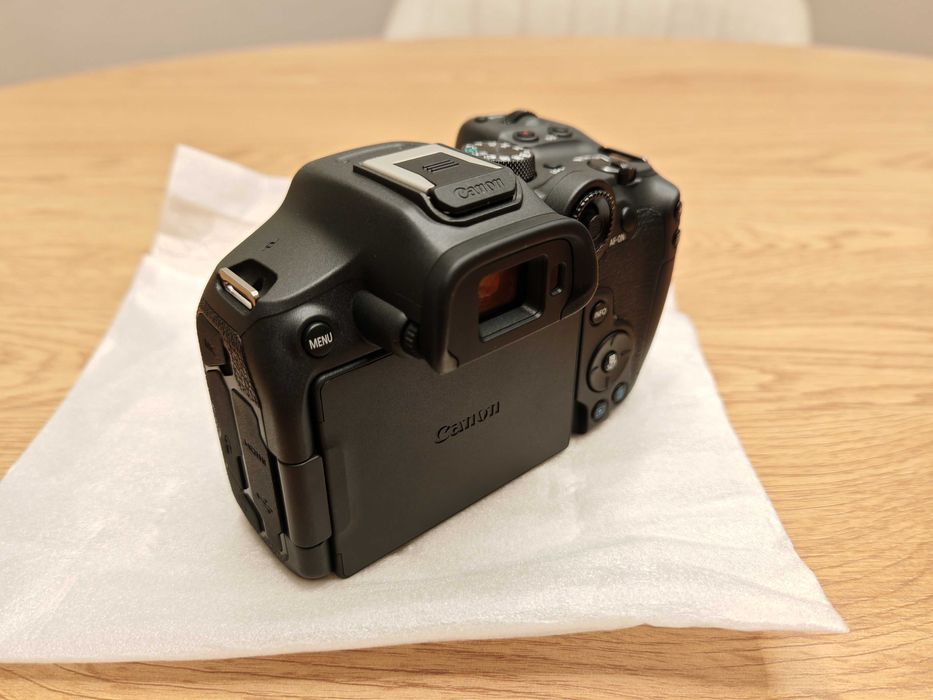Aparat Foto Canon EOS R7 nou