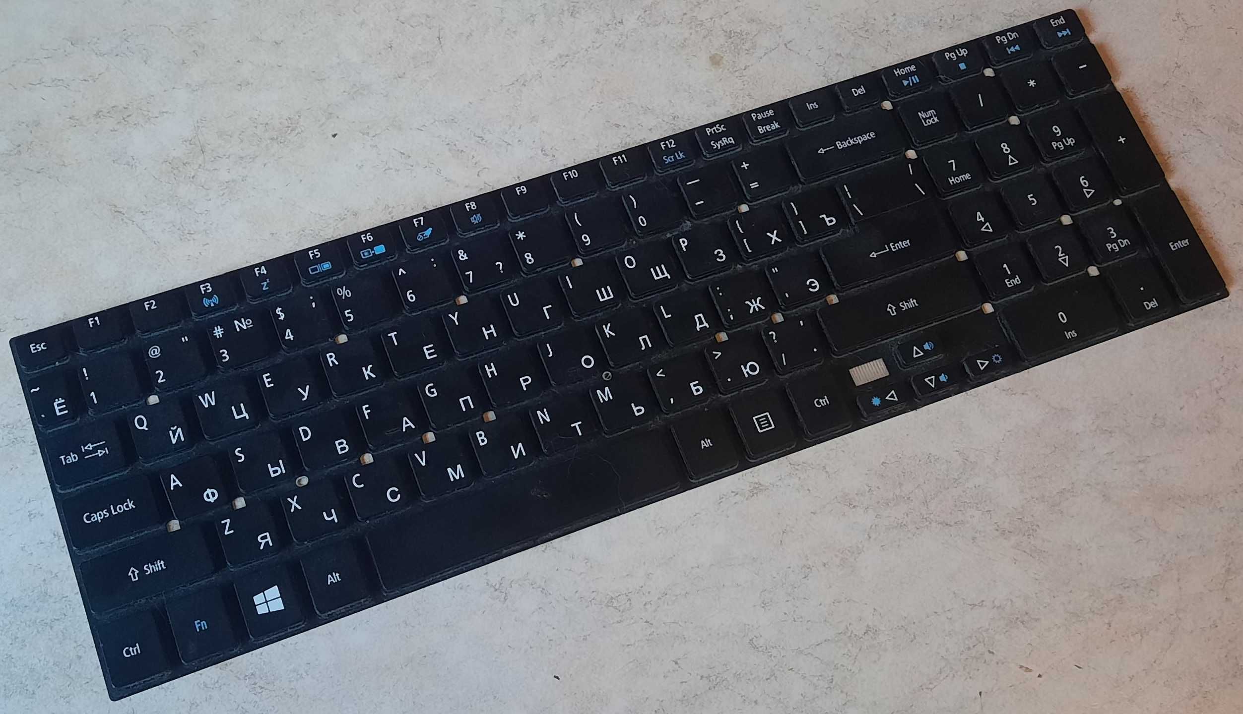 Клавиатура MP-10K33SU-5281W от ноутбука Acer Aspire V3-772G